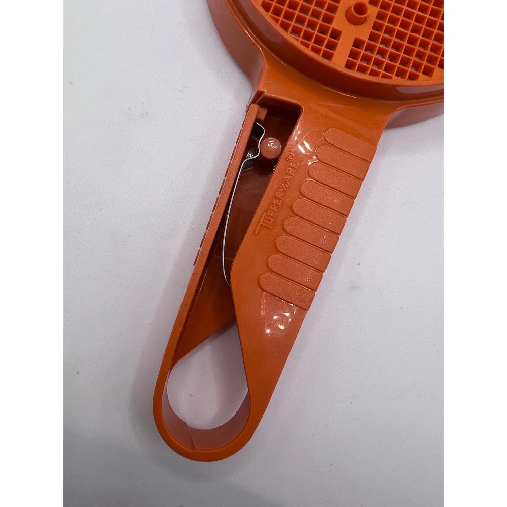 Vintage Tupperware Sift-It Paddle #1689 Harvest Orange No Lid MCM Kitchen Tools